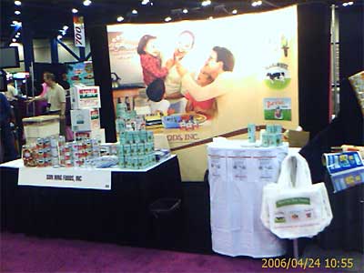 picture of Sun Hing Foods booth at Expo Comida Latina