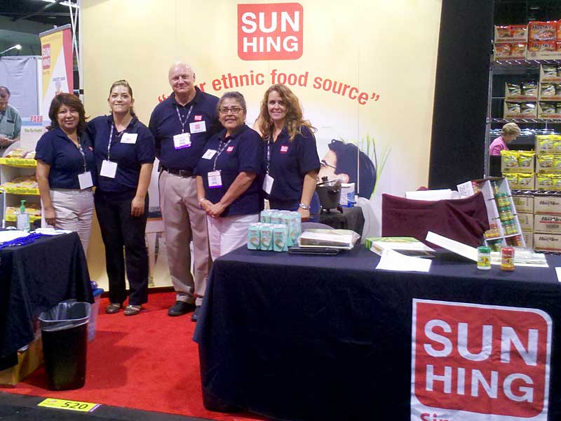 picture of Sun Hing Foods booth at Expo Comida Latina